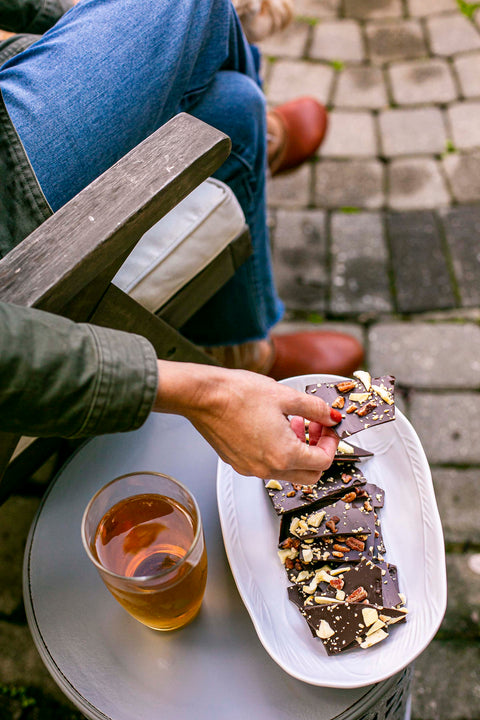 Apple Maple Pecan Bark (5.5 oz)